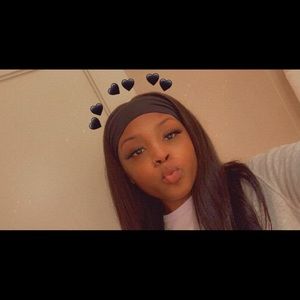 Meet your Posher, Briana